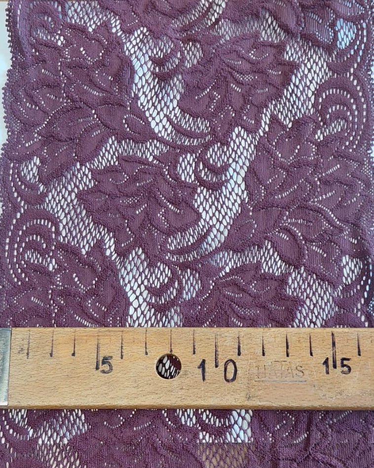 Image of elastic lace, 18 cm, wine color – available online at Charlotte's Fabrics