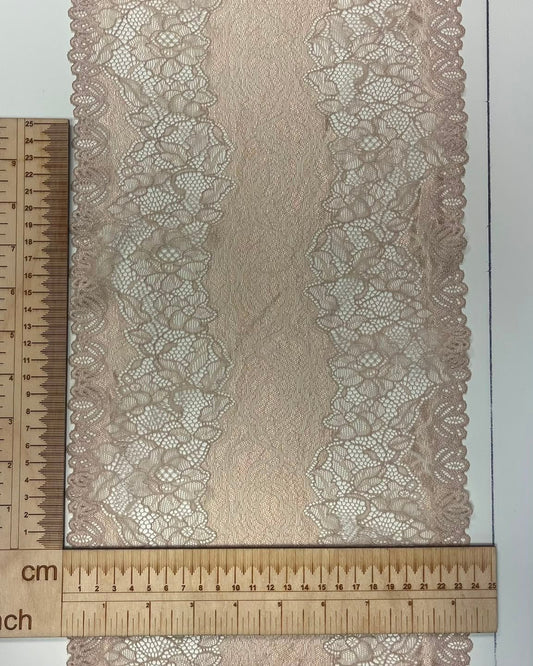 Attēls ar Elastīga mežģīne 24 cm-miesas tonis – pieejams internetā Šarlotes audumi