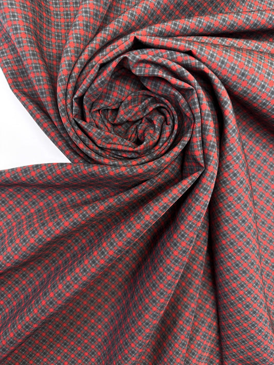 Italian 100% viscose fabric in red-gray pattern 140 g/m²