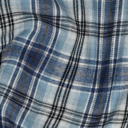 Image avec flanelle - bleu clair à carreaux 137 g/m² – disponible chez Tissus Charlotte