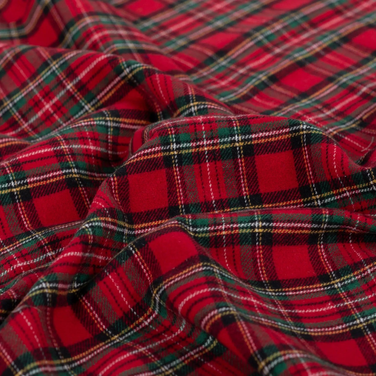 Attēls ar Flanelis - sarkans rūtains 135 g/m² – pieejams Šarlotes audumi