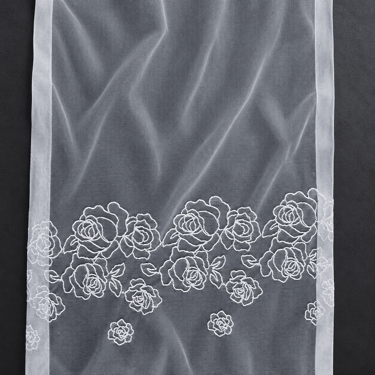 Image of embroidered lace on tulle, 25 cm, pearl white – available online at Šarlotes audumi