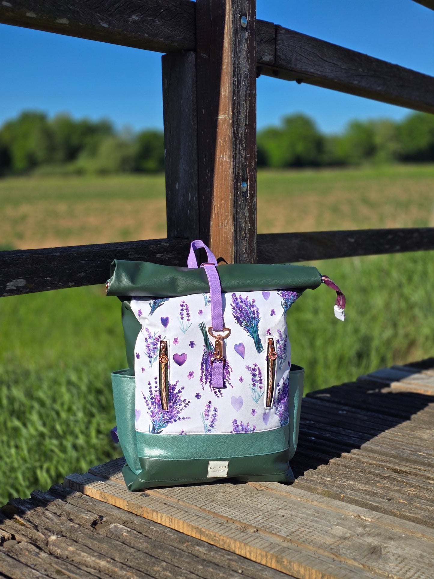 Attēls ar Kanvas audums - lavandas 210 g/m² – pieejams Šarlotes audumi