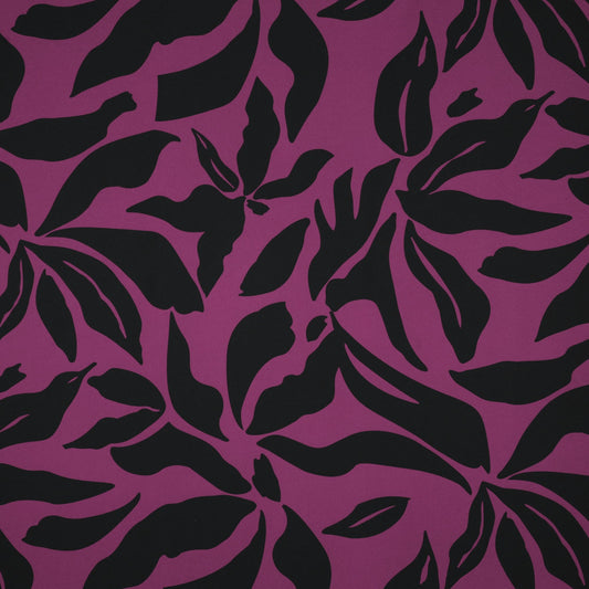 Attēls ar Kleitu audums ar elastānu - raibs raksts uz violeta fona 80 g/m² – pieejams Šarlotes audumi