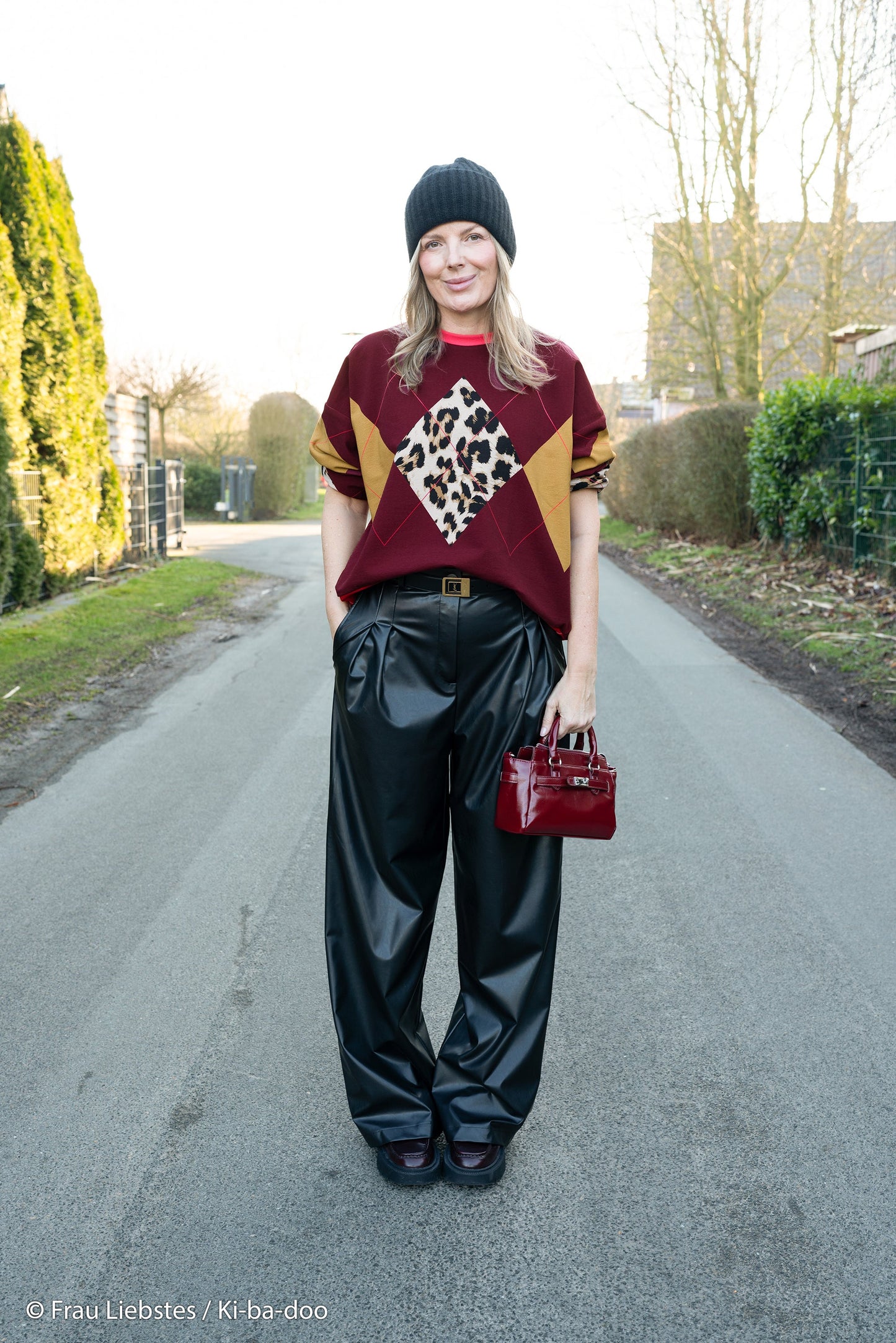 Attēls ar Kokvilnas cilpiņtrikotāža - leoparda ģeometrija 295 g/m² – pieejams Šarlotes audumi