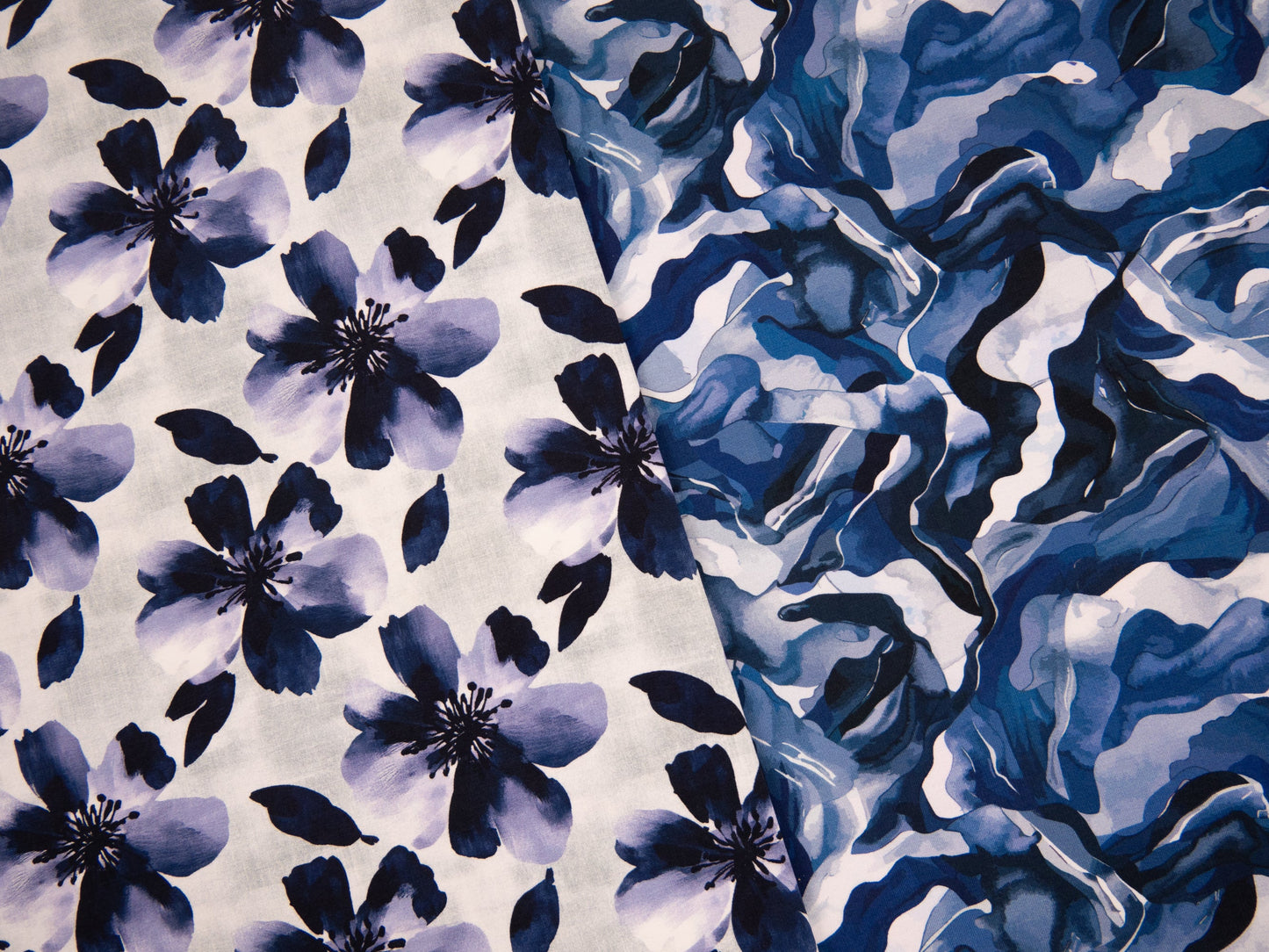 Attēls ar Kokvilnas cilpiņtrikotāža - zilo viļņu deja 245 g/m² – pieejams Šarlotes audumi