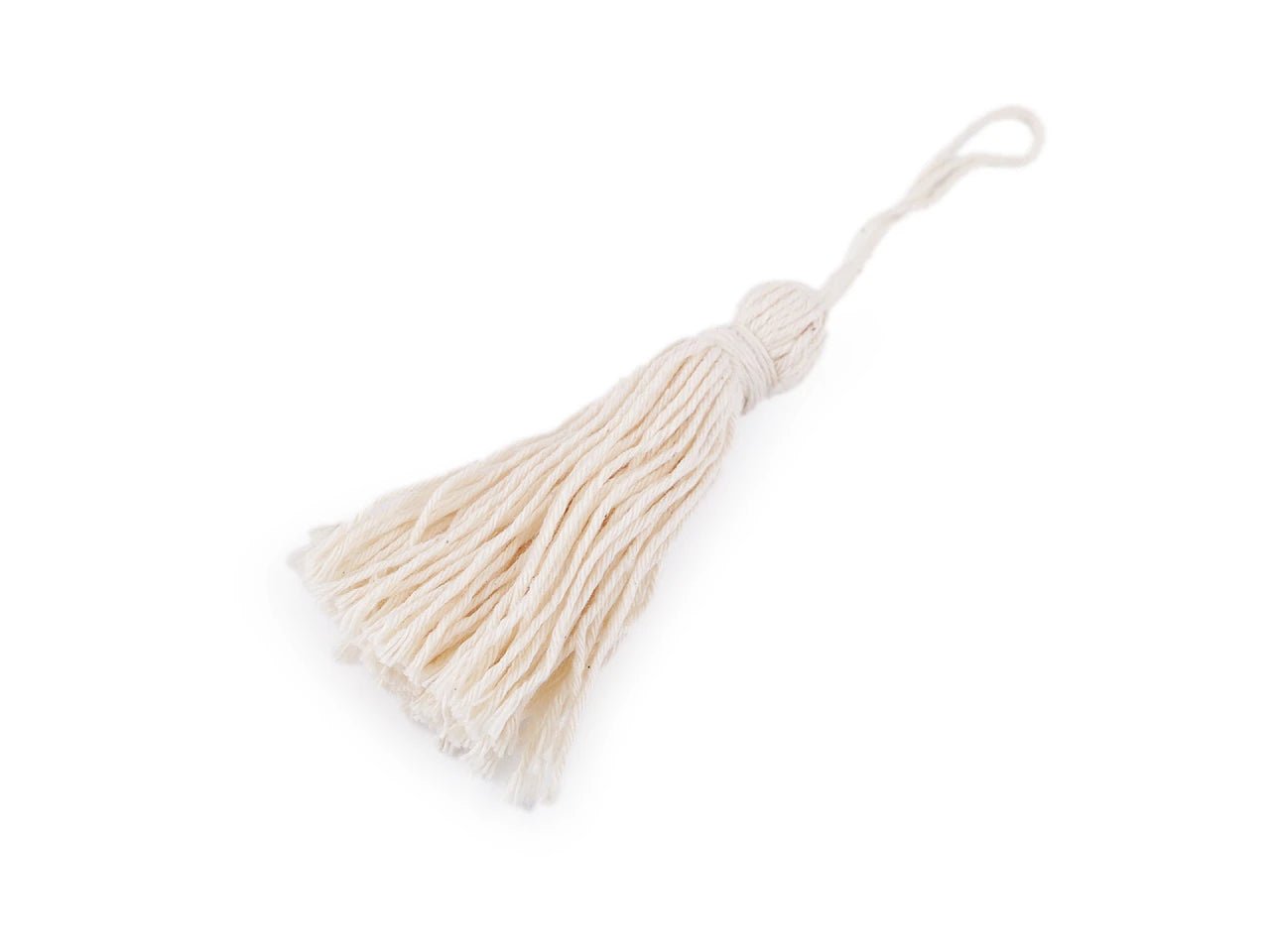 Image avec pompon en coton 12.5 cm (tassel) – disponible chez Šarlotes audumi