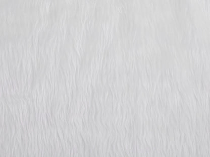 Image of long-pile faux fur – white – available online at Šarlotes audumi