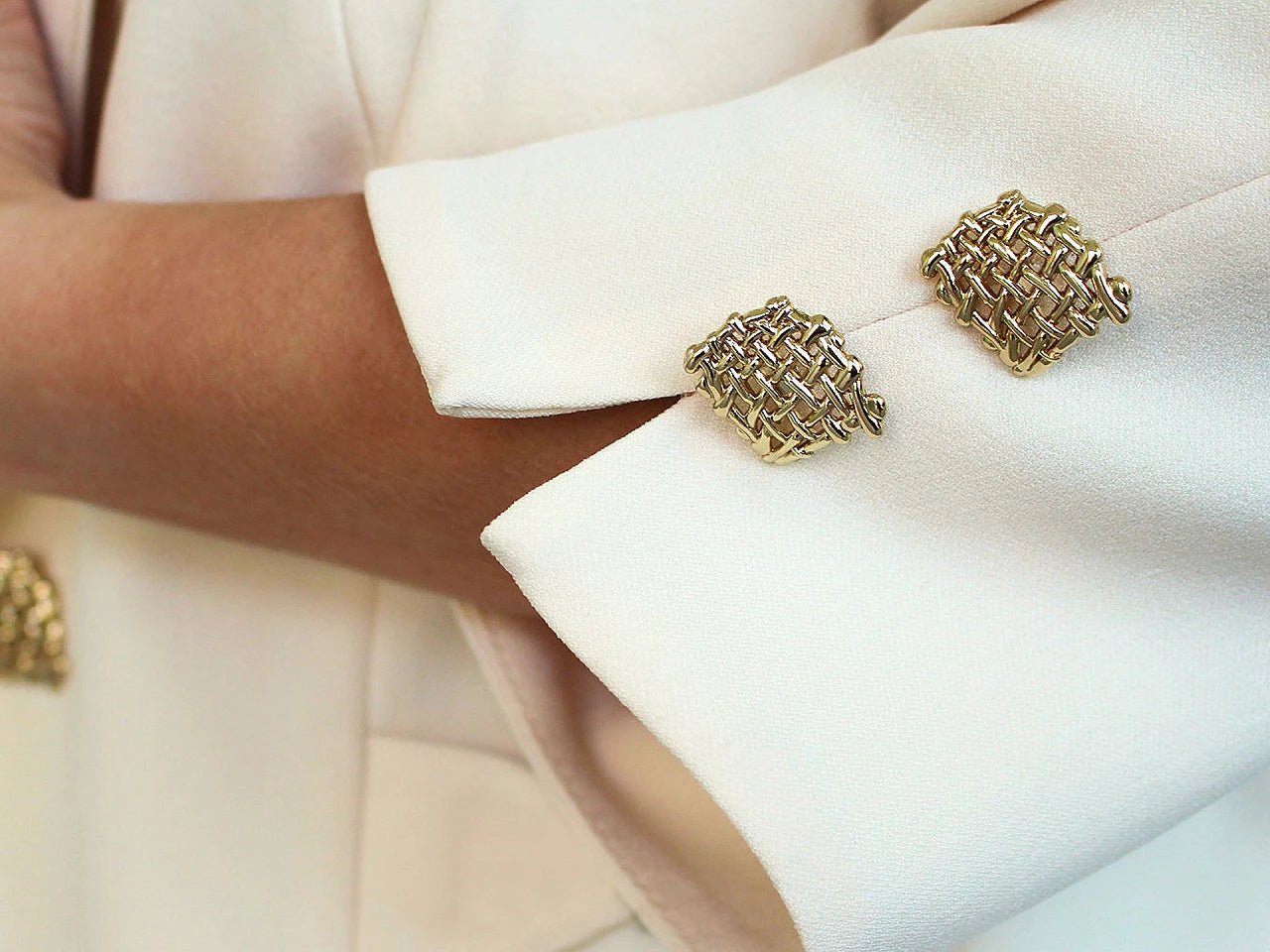 Image of metal decorative buttons with shank, 30 mm – available at Šarlotes audumi