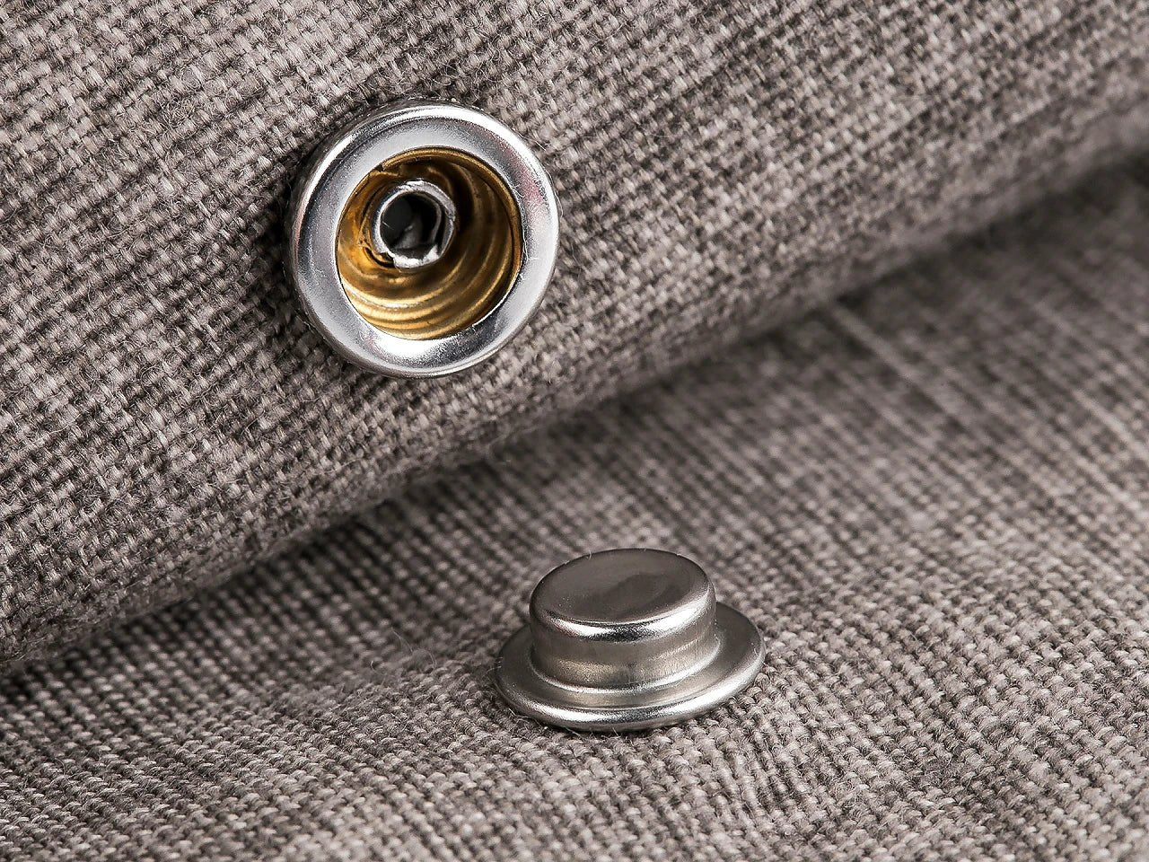 Attēls ar Metāla spiedpogas Ø15 mm biezākiem audumiem|50 gb – pieejams Šarlotes audumi