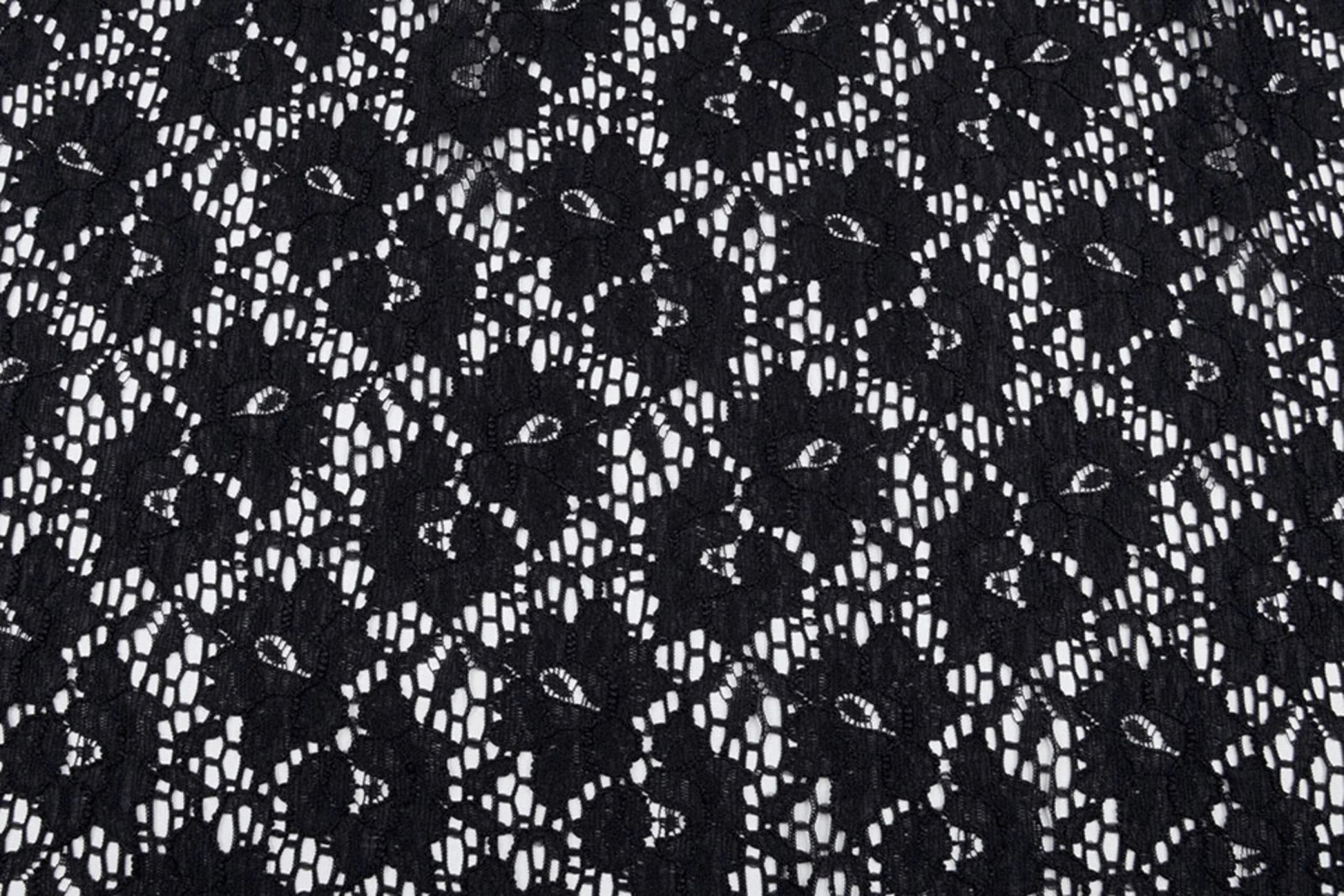 Attēls ar Mežģīņu audums - melns 115 g/m² – pieejams Šarlotes audumi