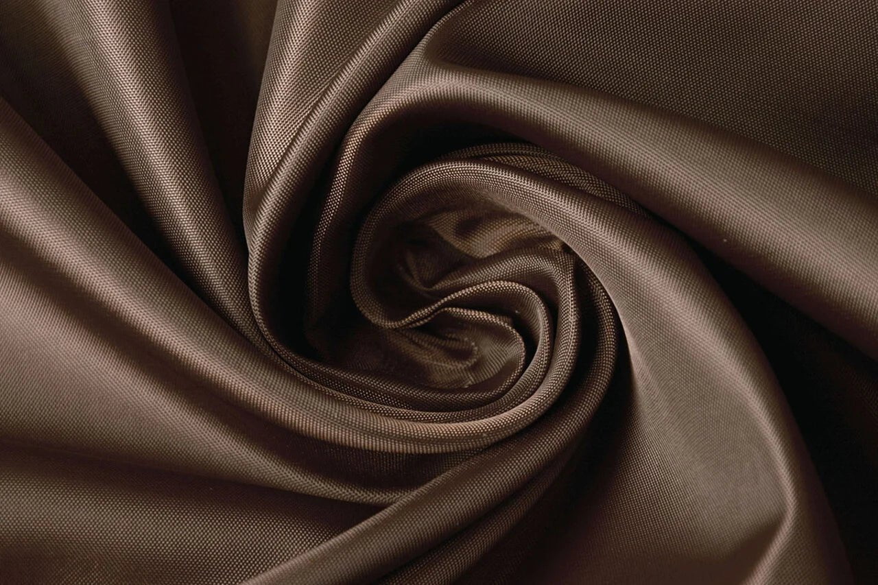 Attēls ar Oderes audums - brūnas 55 g/m² – pieejams Šarlotes audumi