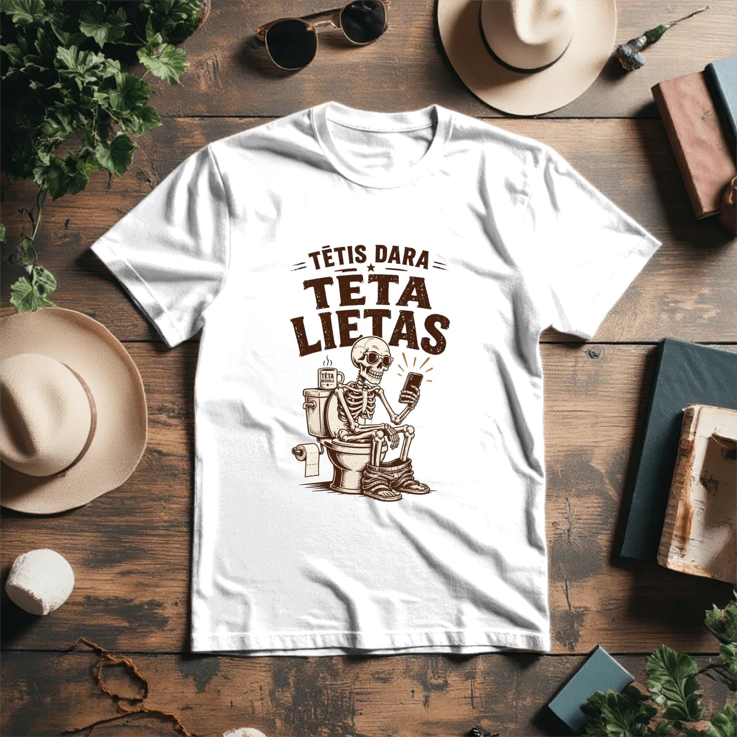 Image of organic cotton T-shirt "Dad does dad things" – available online at Šarlotes audumi