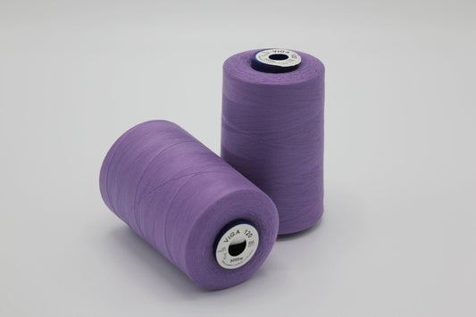 Attēls ar Overloka Diegs 5000 m - lillā col.0311 – pieejams Šarlotes audumi