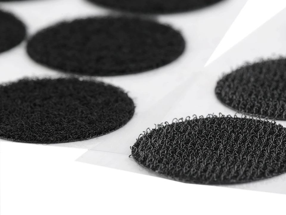 Attēls ar Pašlīmējošie Velcro aplīši 35 mm – pieejams Šarlotes audumi