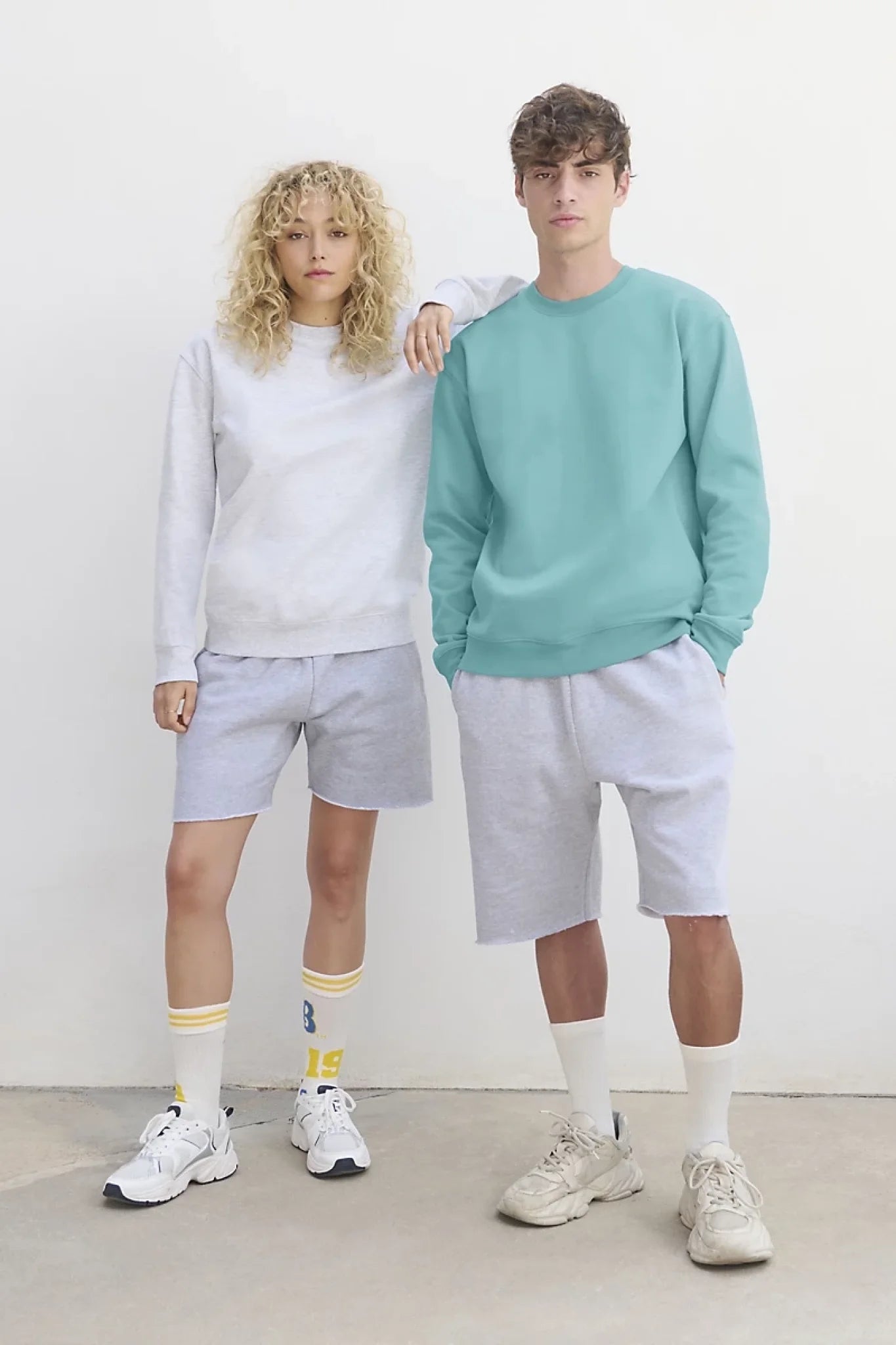 Personalized sweatshirt with your design in black – available online at Šarlotes audumi