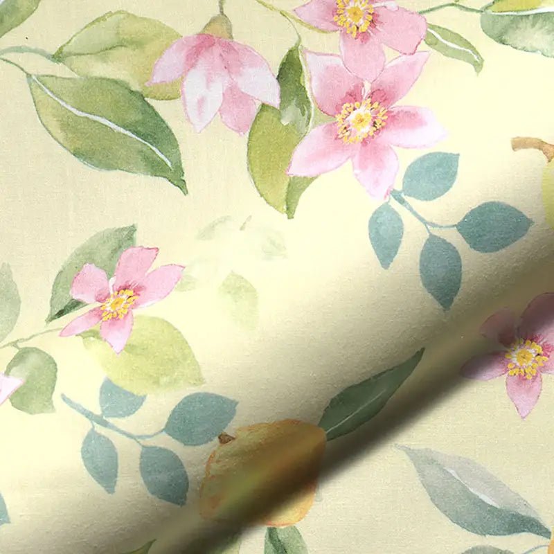 Image avec tissu Premium 100 % coton - jardin de fleurs de citronnier en style aquarelle 110 g/m² – disponible chez les tissus de Charlotte