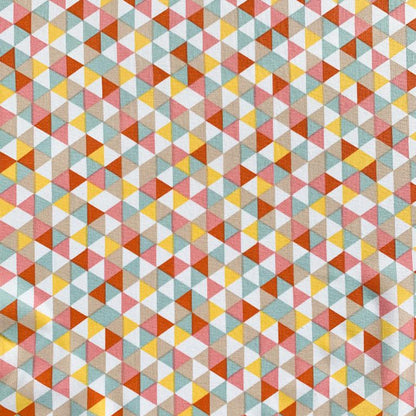 Tissu premium 100 % coton - triangles jaunes, orange et menthe 115 g/m²