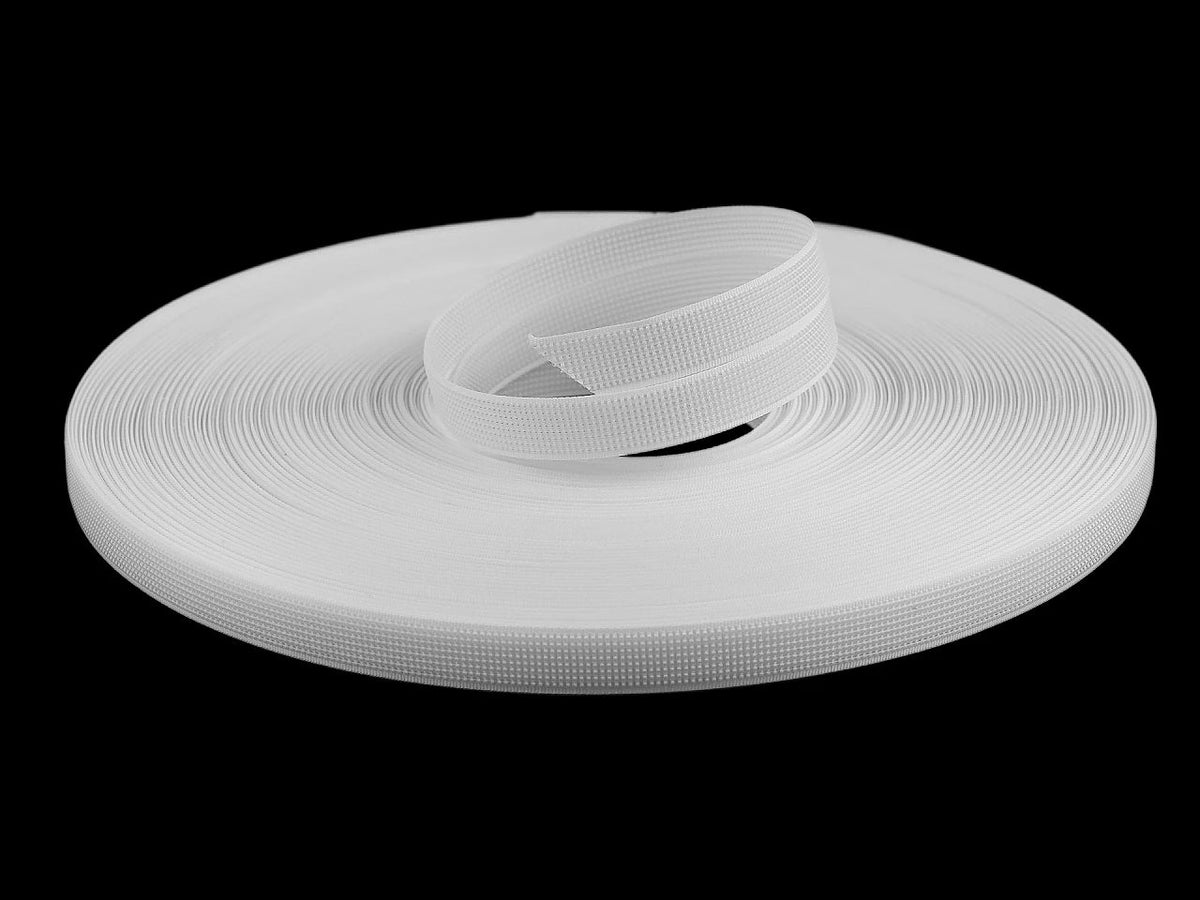 Attēls ar Rigilene poliestera korsetes riba – šujama korsetes lente, 8 mm – balta – pieejams internetā Šarlotes audumi