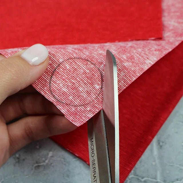 Attēls ar Rokas prese pogu izgatavošanai – pieejams Šarlotes audumi