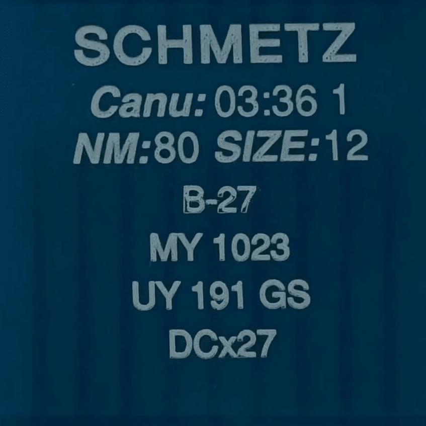 Image des aiguilles universelles SCHMETZ DCx27 (B - 27) pour surjeteuse industrielle, 10 pièces – disponible chez Šarlotes audumi