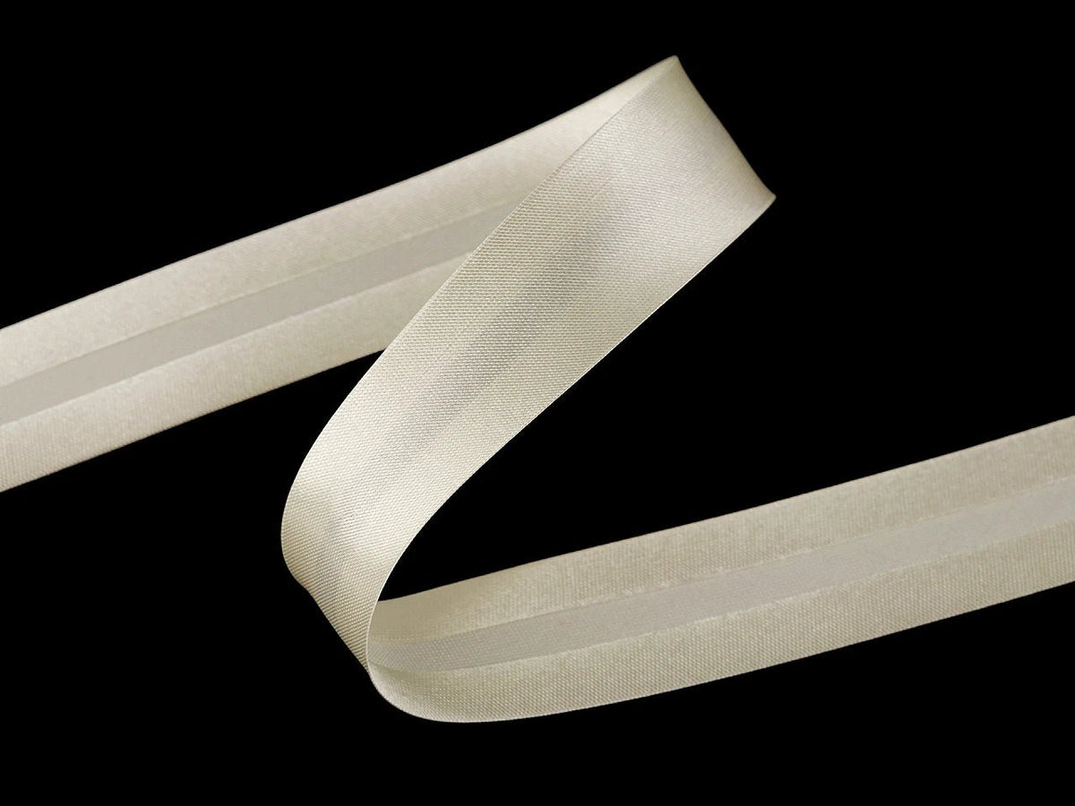 Image with Satin bias tape 20 mm – available online at Šarlotes audumi
