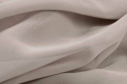 Image avec chiffon - gris clair | 150 cm | 80 g/m² – disponible chez Tissus de Charlotte