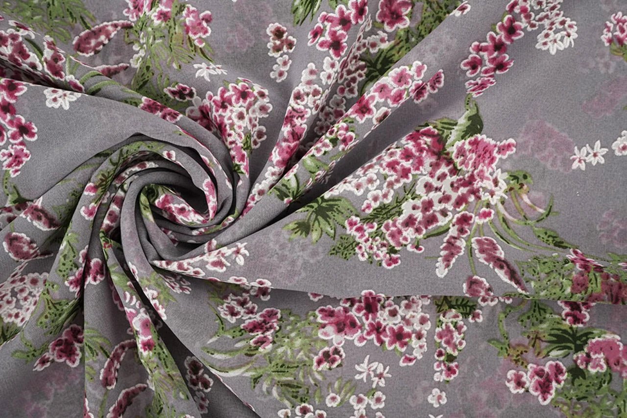Image de chiffon - délicates fleurs de cerisier 65 g/m² – disponible chez Šarlotes audumi