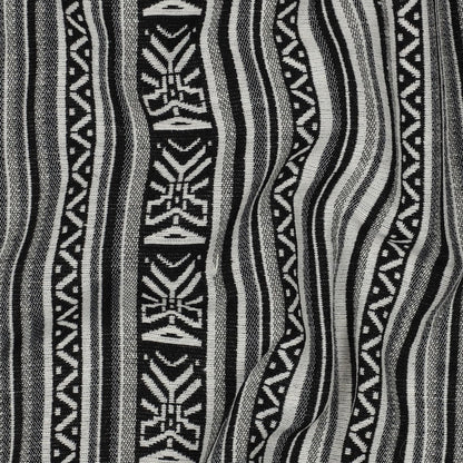 Image de tissu à motif traditionnel - motif abstrait noir et blanc 315 g/m² – disponible chez Šarlotes audumi
