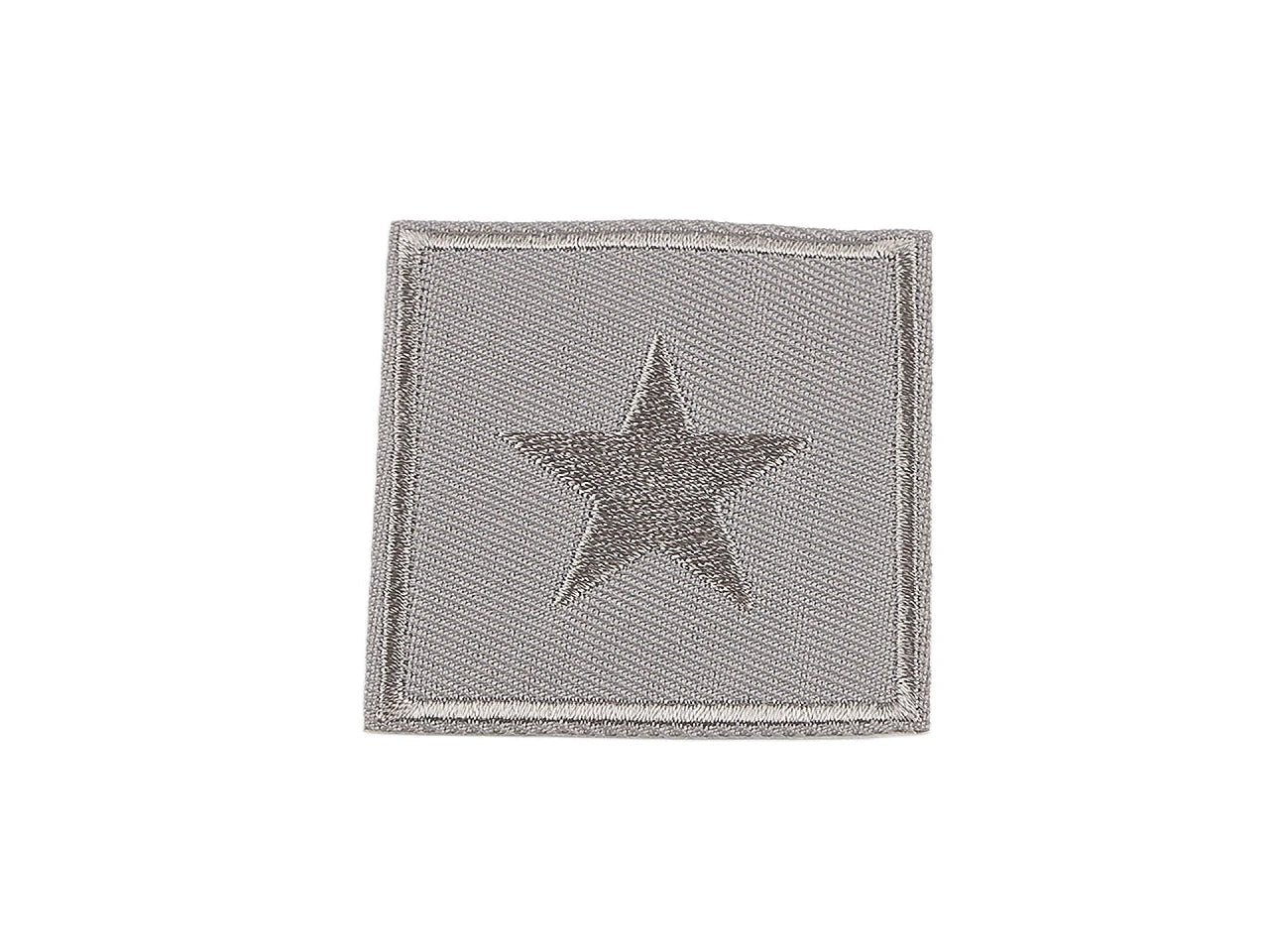 Attēls ar Uzgludināms ielāps, aplikācija ar zvaigzni 5,5 x 5,5 cm – pieejams Šarlotes audumi