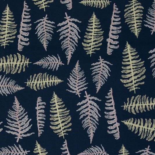 Attēls ar Viskozes audums - papardes uz tumši zila fona 140 g/m² – pieejams Šarlotes audumi